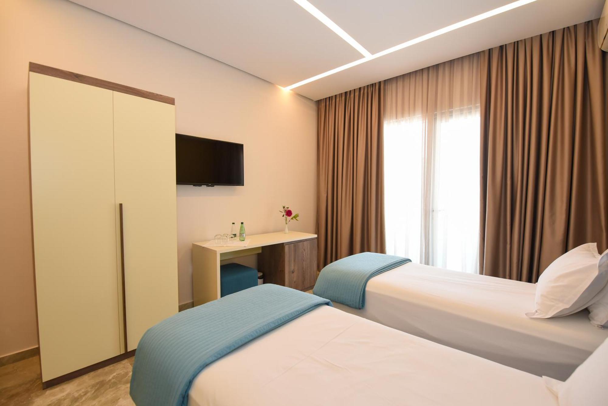 Hotel Vivas ดูร์เรส ภายนอก รูปภาพ
