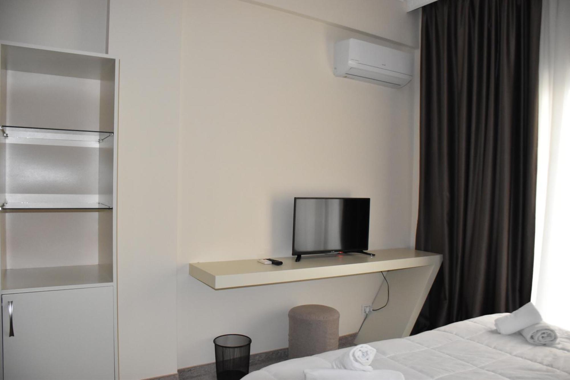 Hotel Vivas ดูร์เรส ภายนอก รูปภาพ